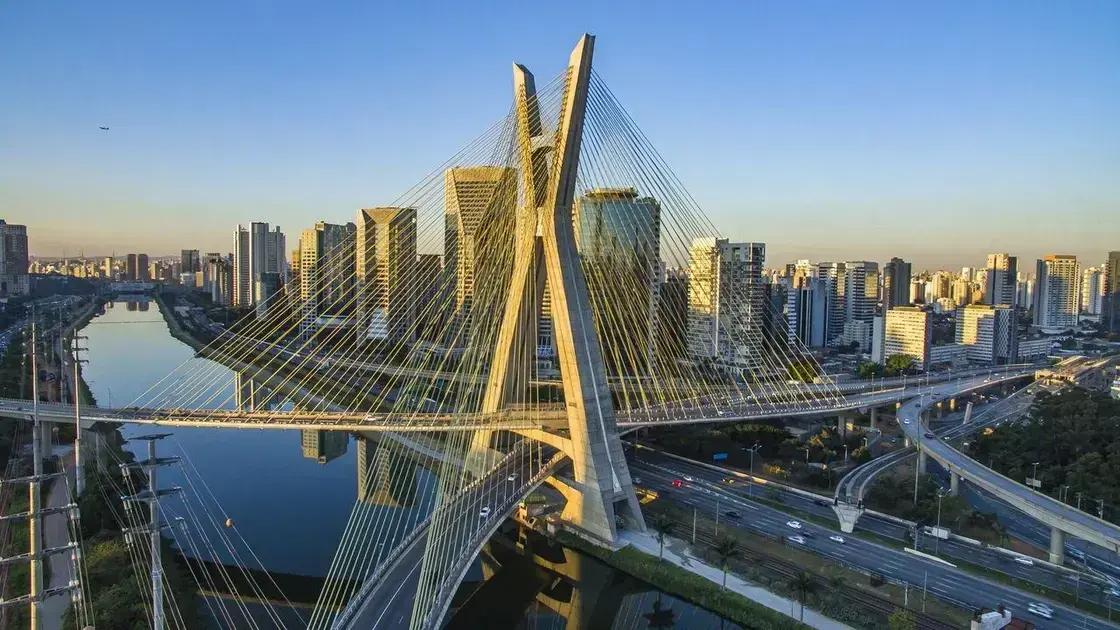 5 Locais Imperdíveis para Celebrar o Aniversário de São Paulo Jogando